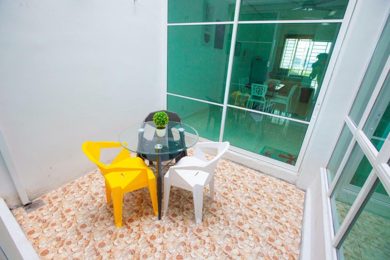 The Only Sea View In Town Villa Kuah Luaran gambar
